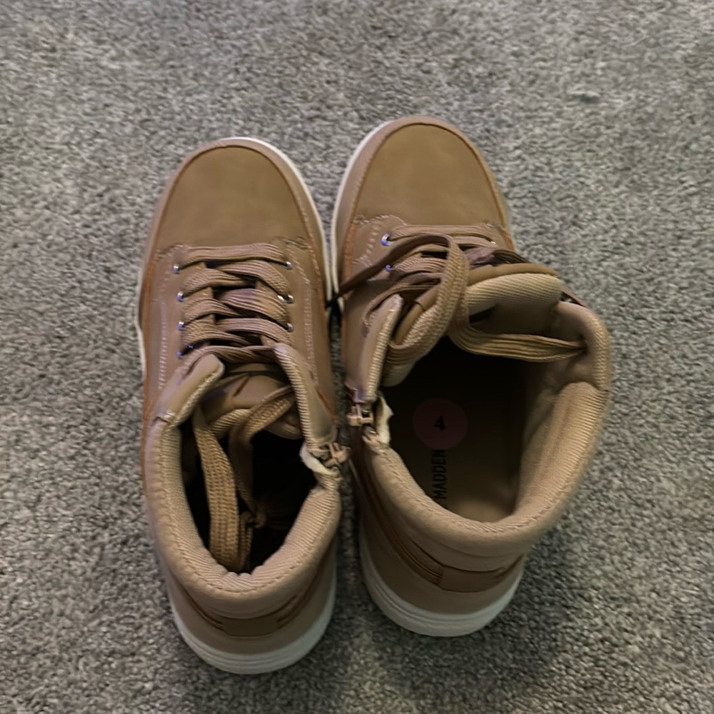 Never worn